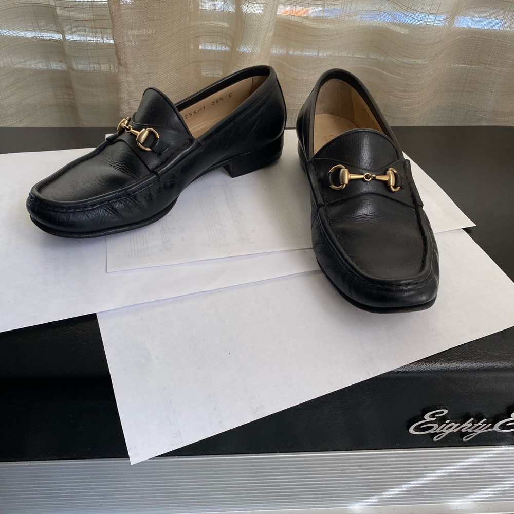 Gucci Black Leather Loafers Gold Buckle slides sandals slip ons mules derby slip